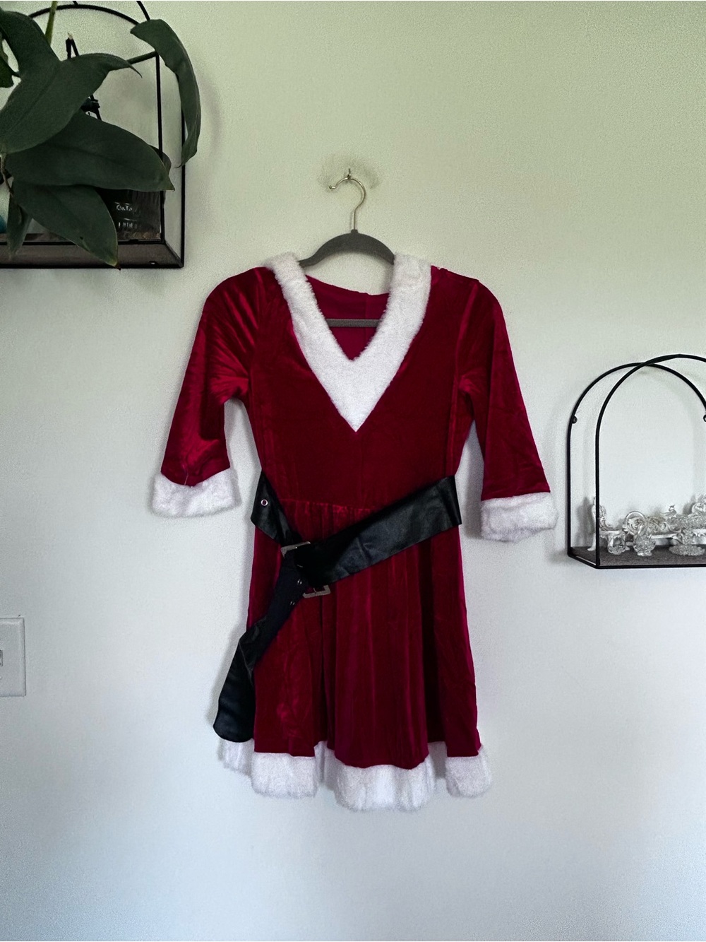 NWOT RSLove Women’s Sexy Santa Mrs.Klaus Hooded Mini Dress Faux Fur Size Small